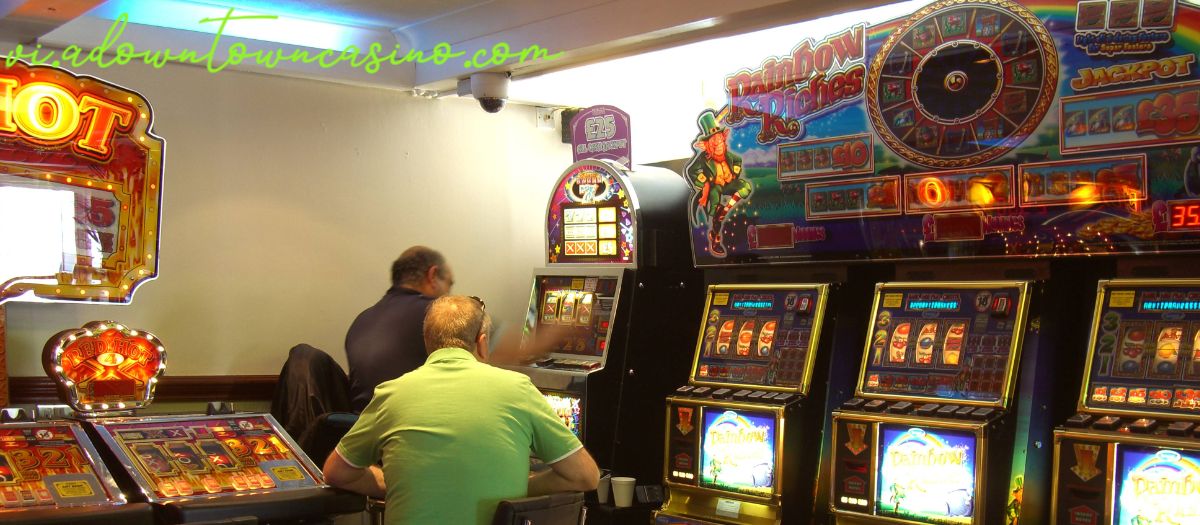 vi.adowntowncasino.com